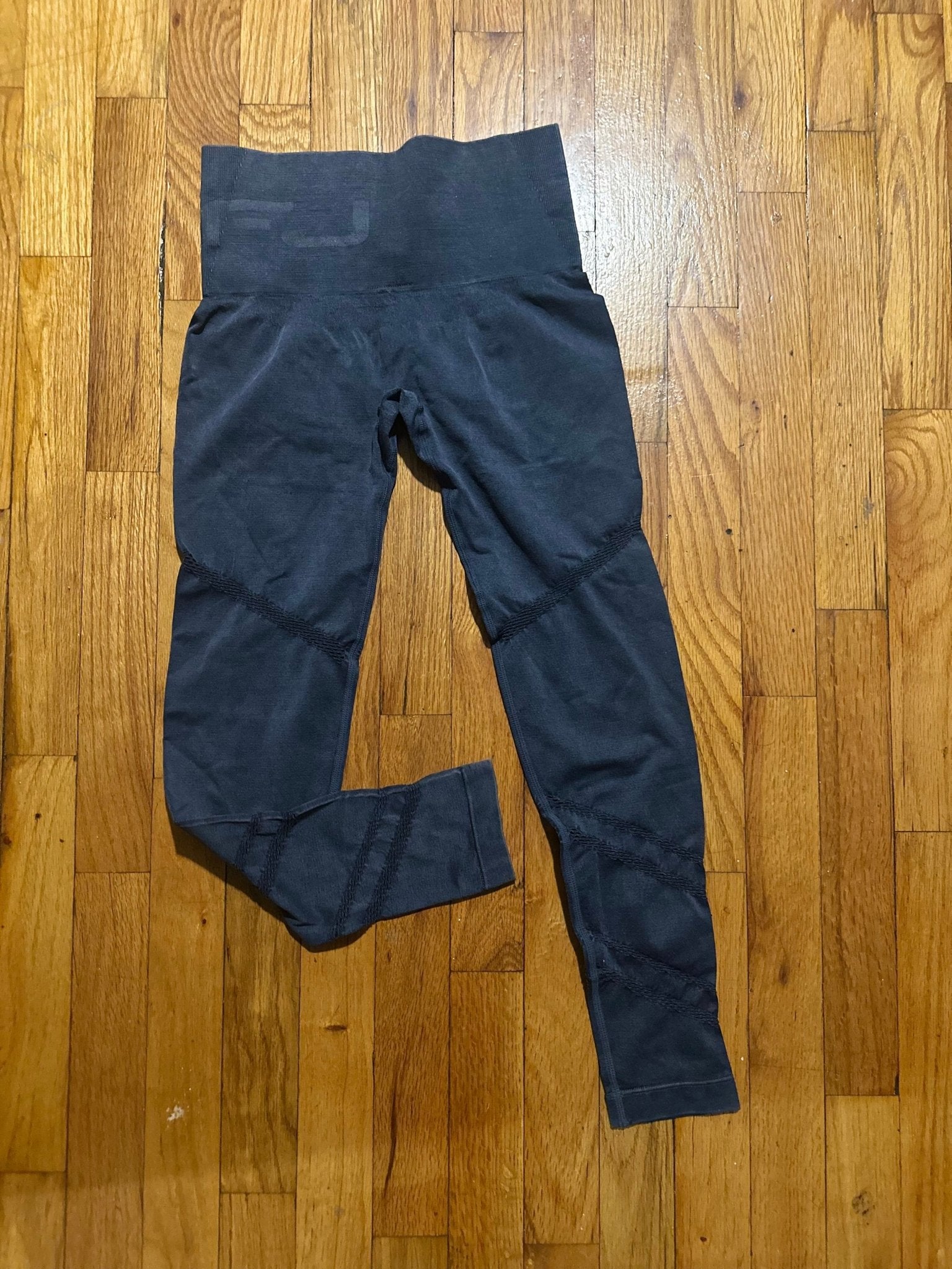 Angled Perforation Mineral Wash Seamless Leggings - LEGDAY EVERYDAY