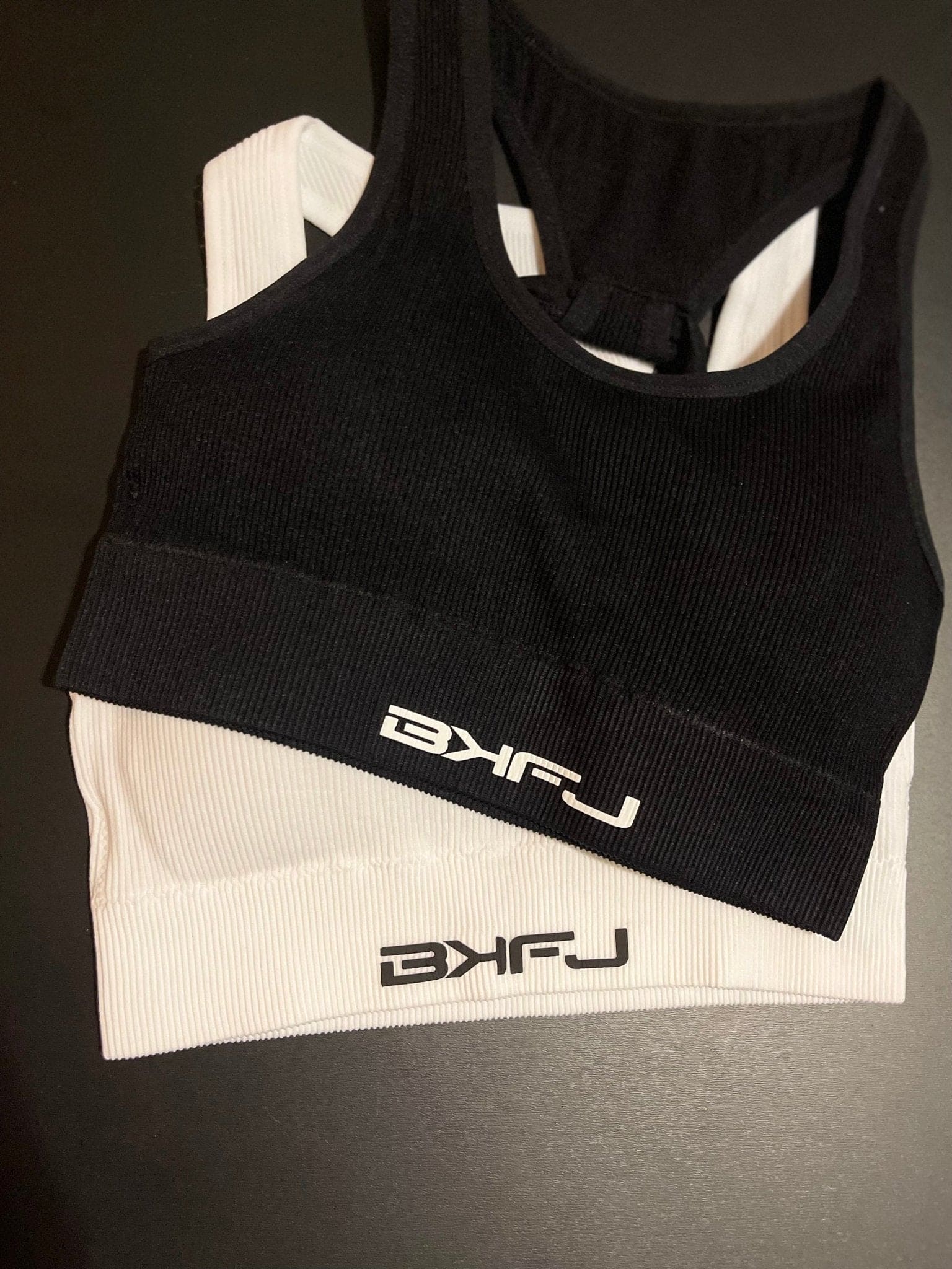 Ribbed Triangle Back Sports Bra - LEGDAY EVERYDAY