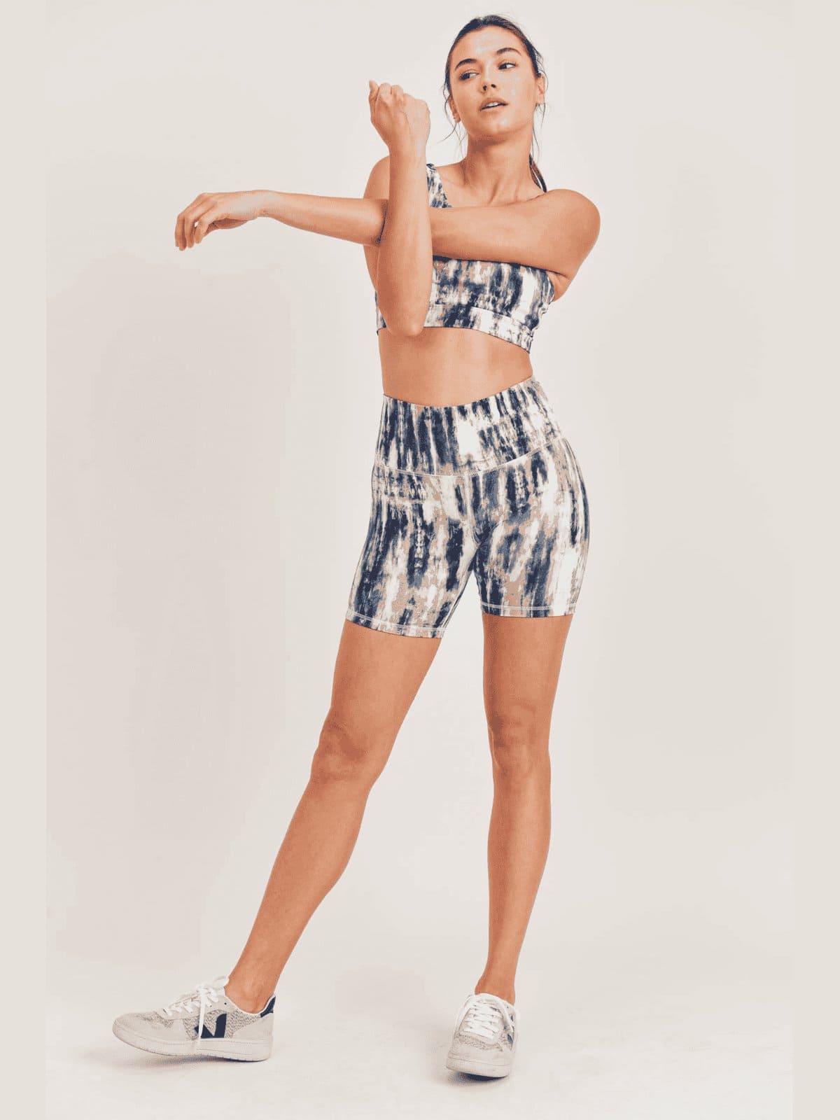 Snowy Lake Criss Cross Sports Bra - LEGDAY EVERYDAY