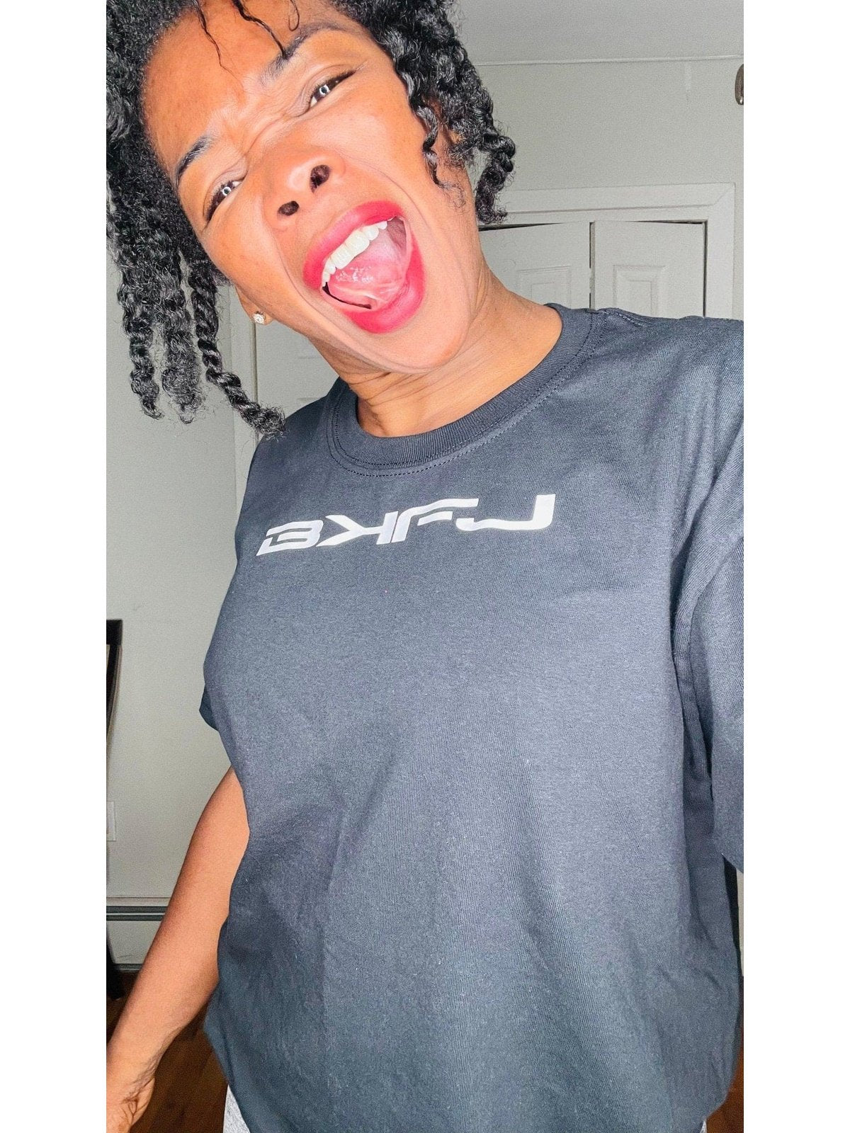BKFJ Classic T-Shirt (unisex) - LEGDAY EVERYDAY