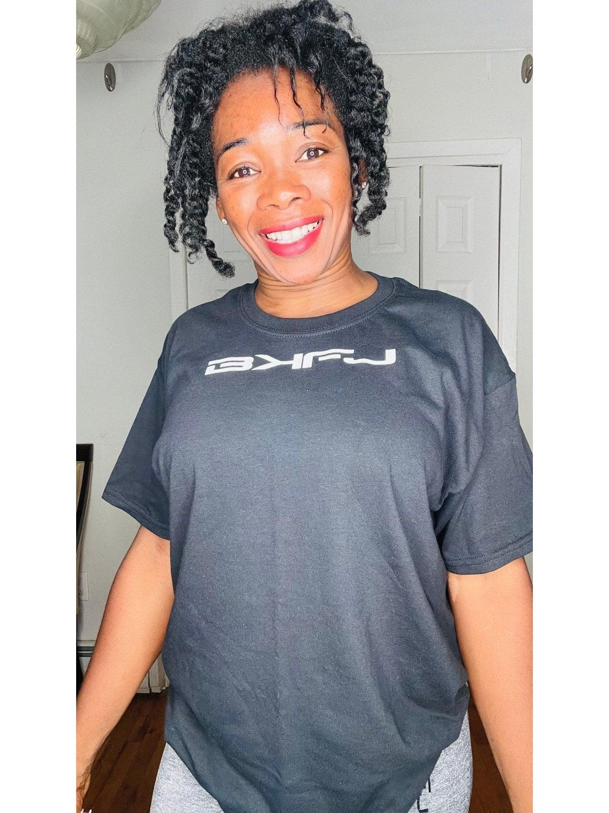 BKFJ Classic T-Shirt (unisex) - LEGDAY EVERYDAY
