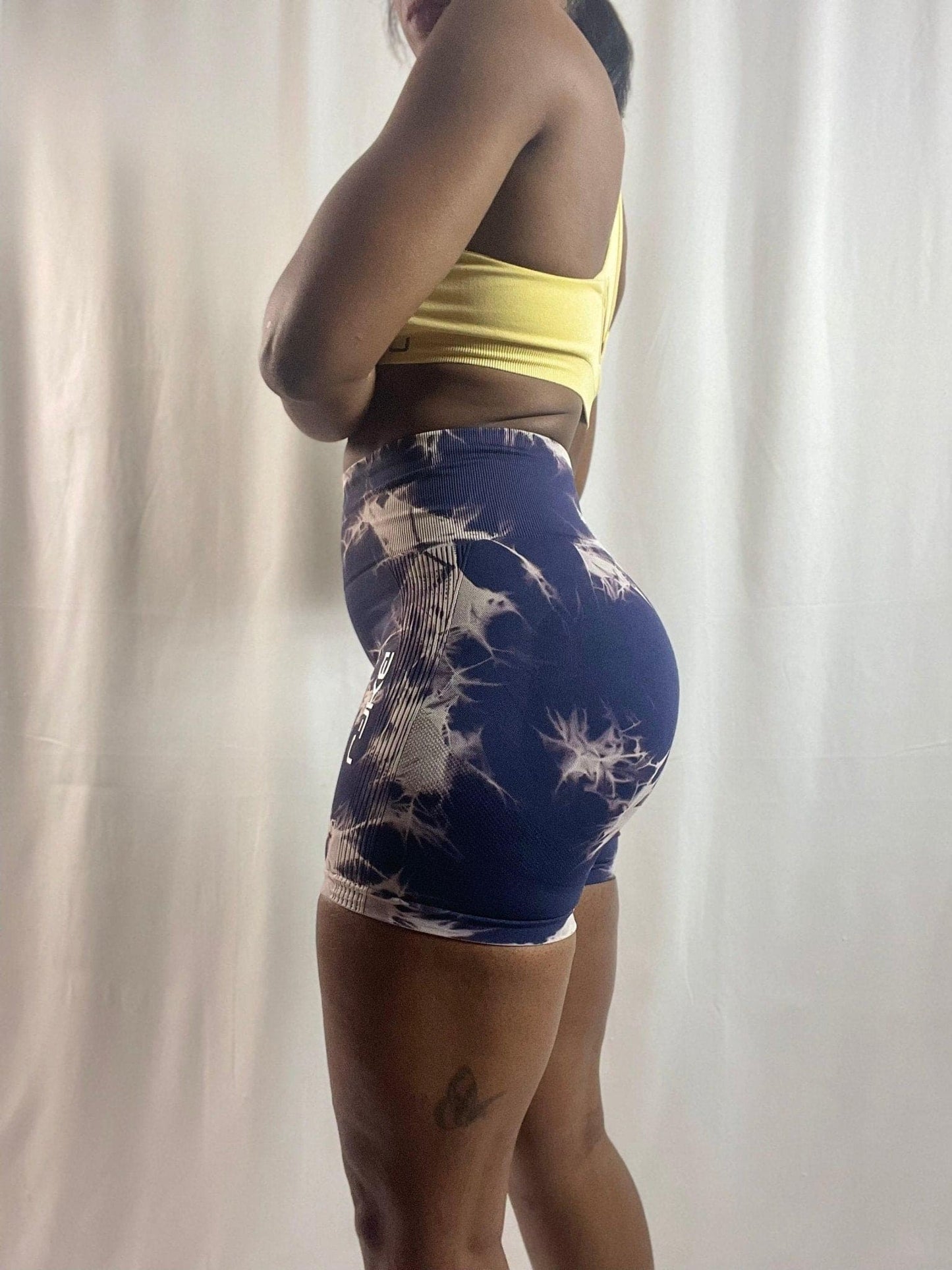 Marble Scrunch Butt Shorts W/Logo - BKFJNY