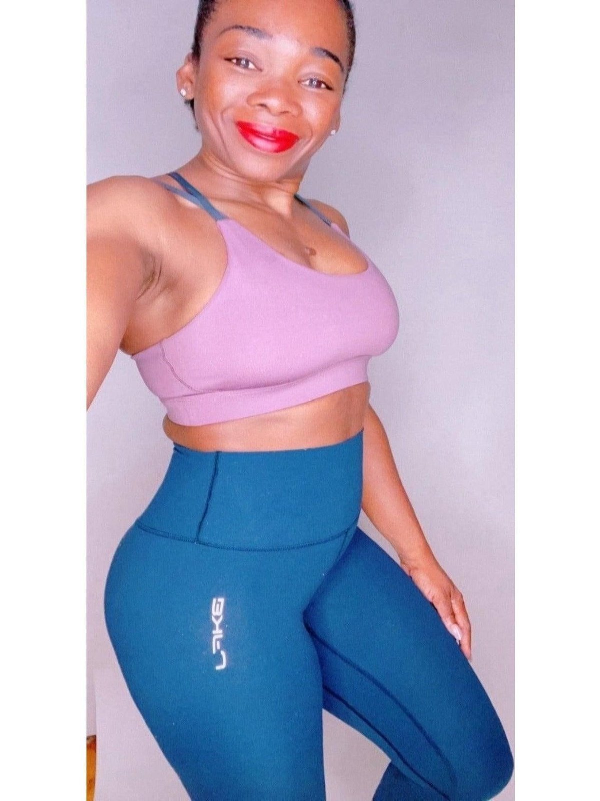 Strappy Cross Back Sportsbra - LEGDAY EVERYDAY