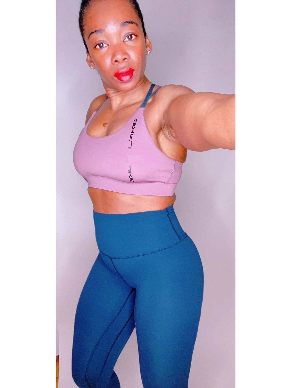 Strappy Cross Back Sportsbra - LEGDAY EVERYDAY